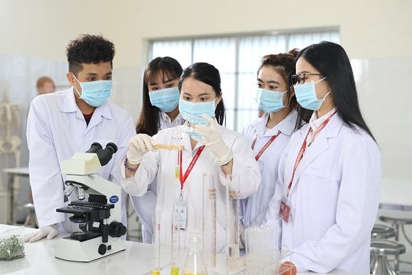 Điều kiện học Văn bằng 2 ngành Dược tại Cần Thơ năm 2025